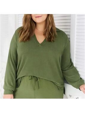 torrid - Sz 0X Belle Isle Collared Pullover